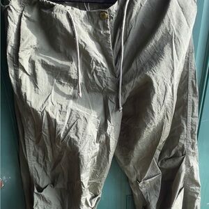 Green Cargo Pants with Relaxed Fit and Quick-Dry Fabric
